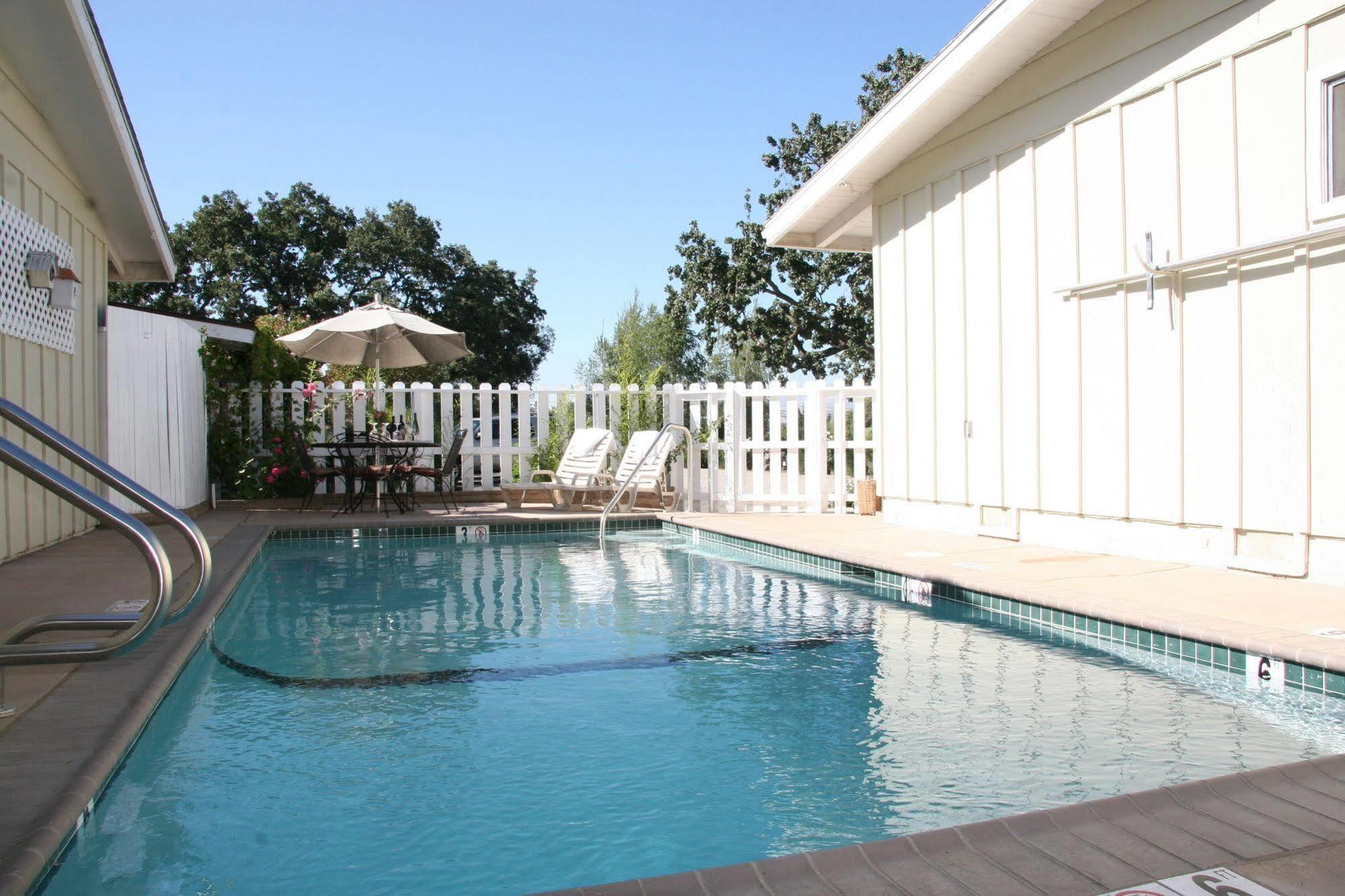 Meadowlark Inn Solvang Dış mekan fotoğraf